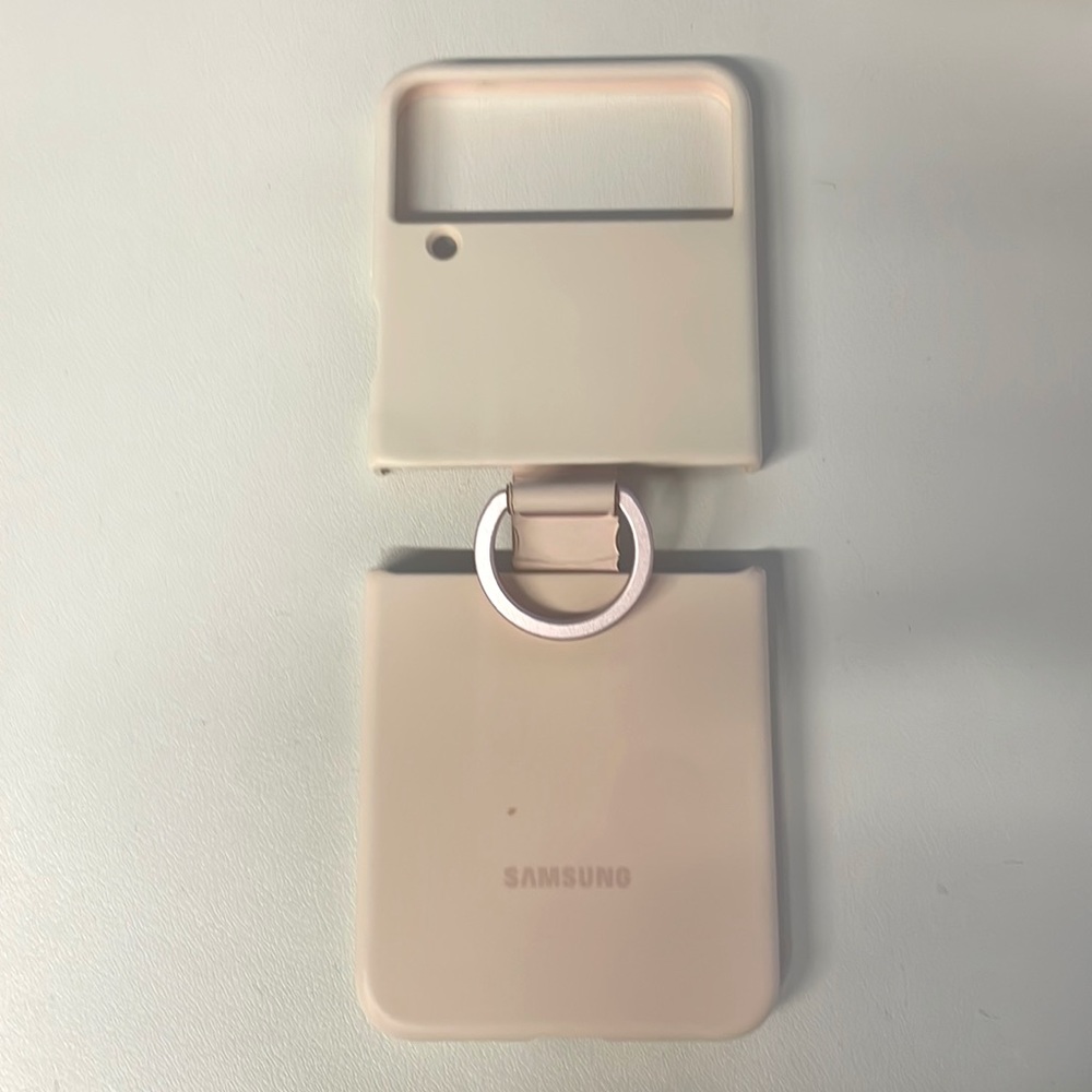 Samsung Galaxy Z Flip4 Silicone Case with Ring Pink